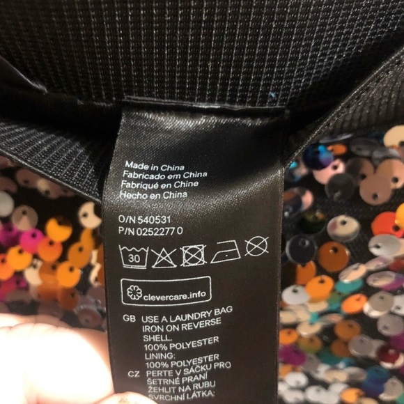 H&M Multi-Color Sequin Crop Top & Matching Skirt - Picture 7 of 8